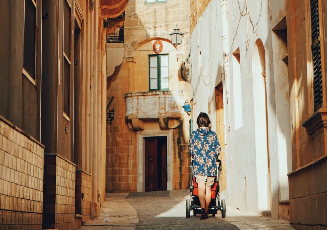 Looking for a travel guide to Malta? Click through for Malta travel tips from a local - what to do, where to go, and how to travel Malta cheaply, safely, and respectfully!