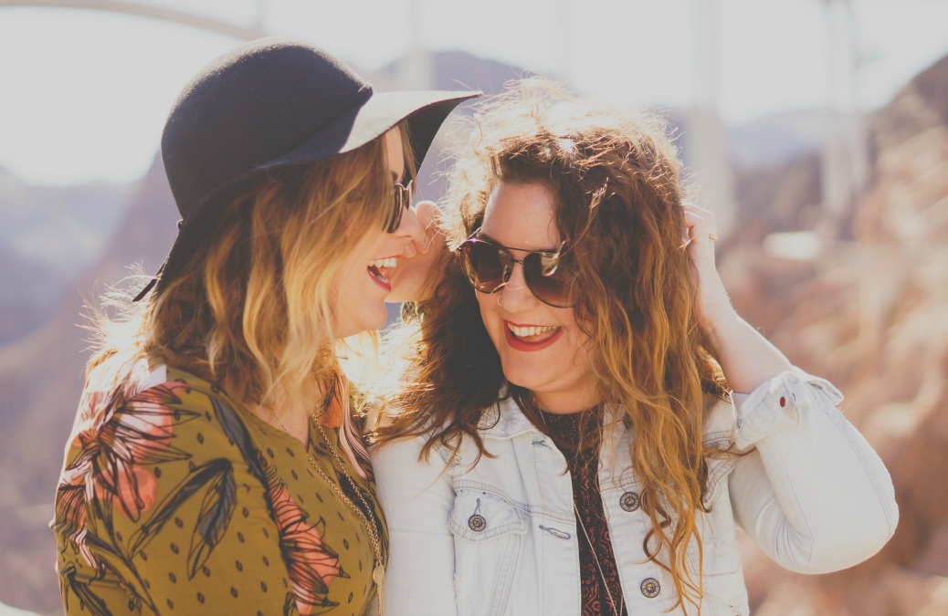 How To Befriend Bloggers (without feeling awkward or stalkery!)