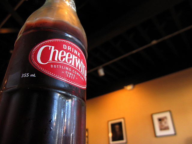 Mini Travel Guide: America's Deep South // yesandyes.org Must eat in the South
