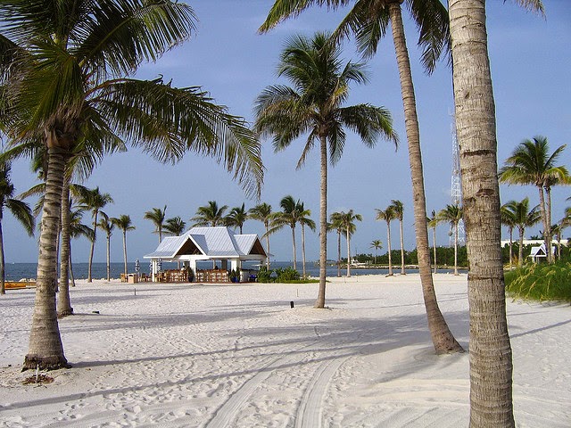 Mini Travel Guide: The Florida Keys // yesandyes.org