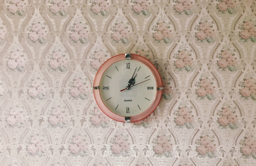 6 Ways To Make Your Site Faster (so people will stick around and read your stuff!)